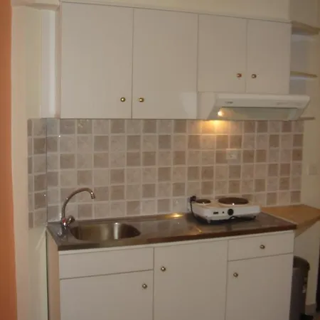 Tzovanna 3* Λουτρά Αιδηψού